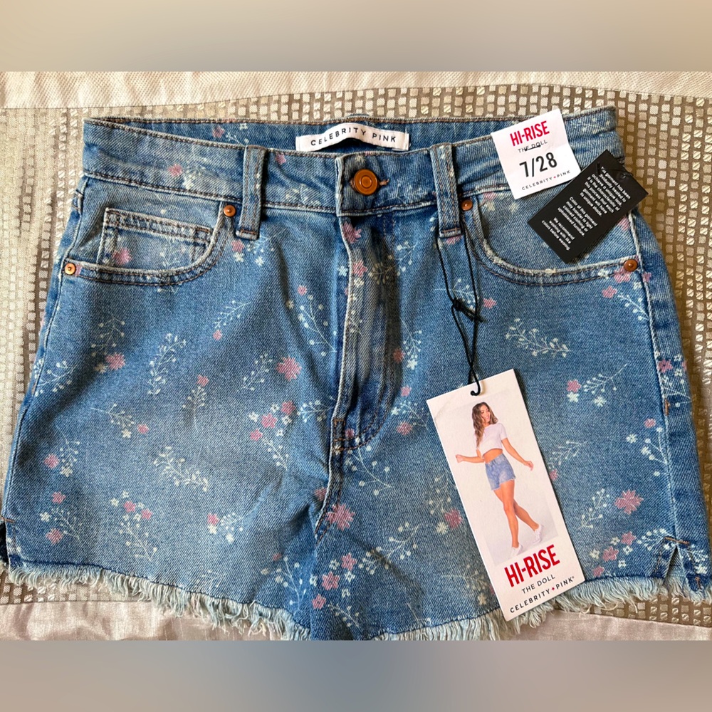 Brand New Celebrity Pink Women's jean shorts.